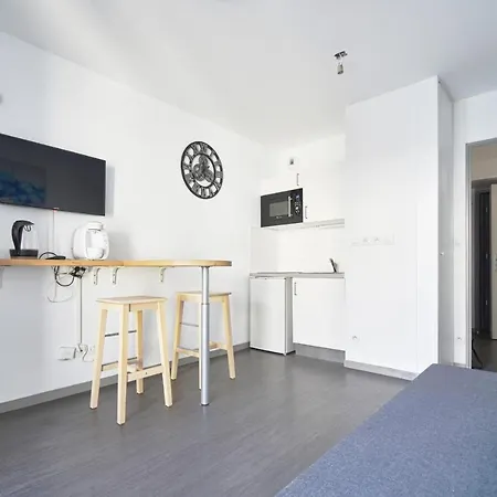 Beautiful Bright Studio And Design 아파트 *