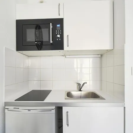 Beautiful Bright Studio And Design 아파트