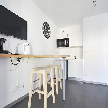 Beautiful Bright Studio And Design 아파트 *
